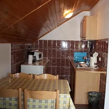 Apartment Jelena Seliste Dreznicko Cameră foto