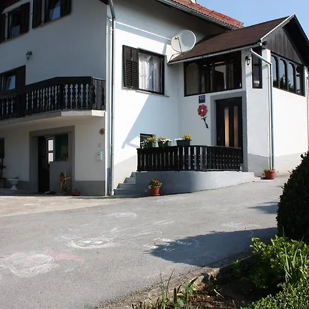 Apartment Jelena Seliste Dreznicko Cameră foto