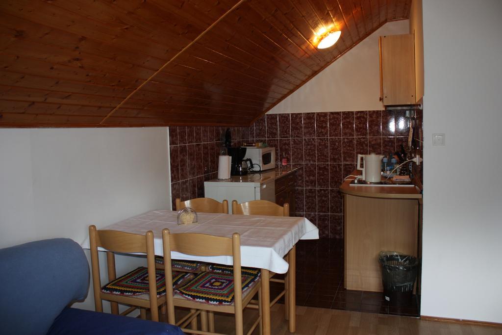 Jelena Apartmán *